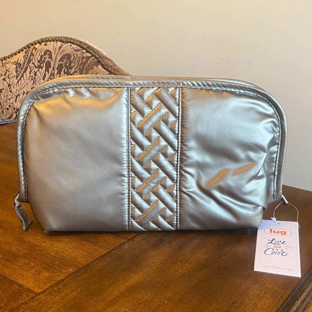 Lug Flash Metallic Silver Quilted Pouch 🆕